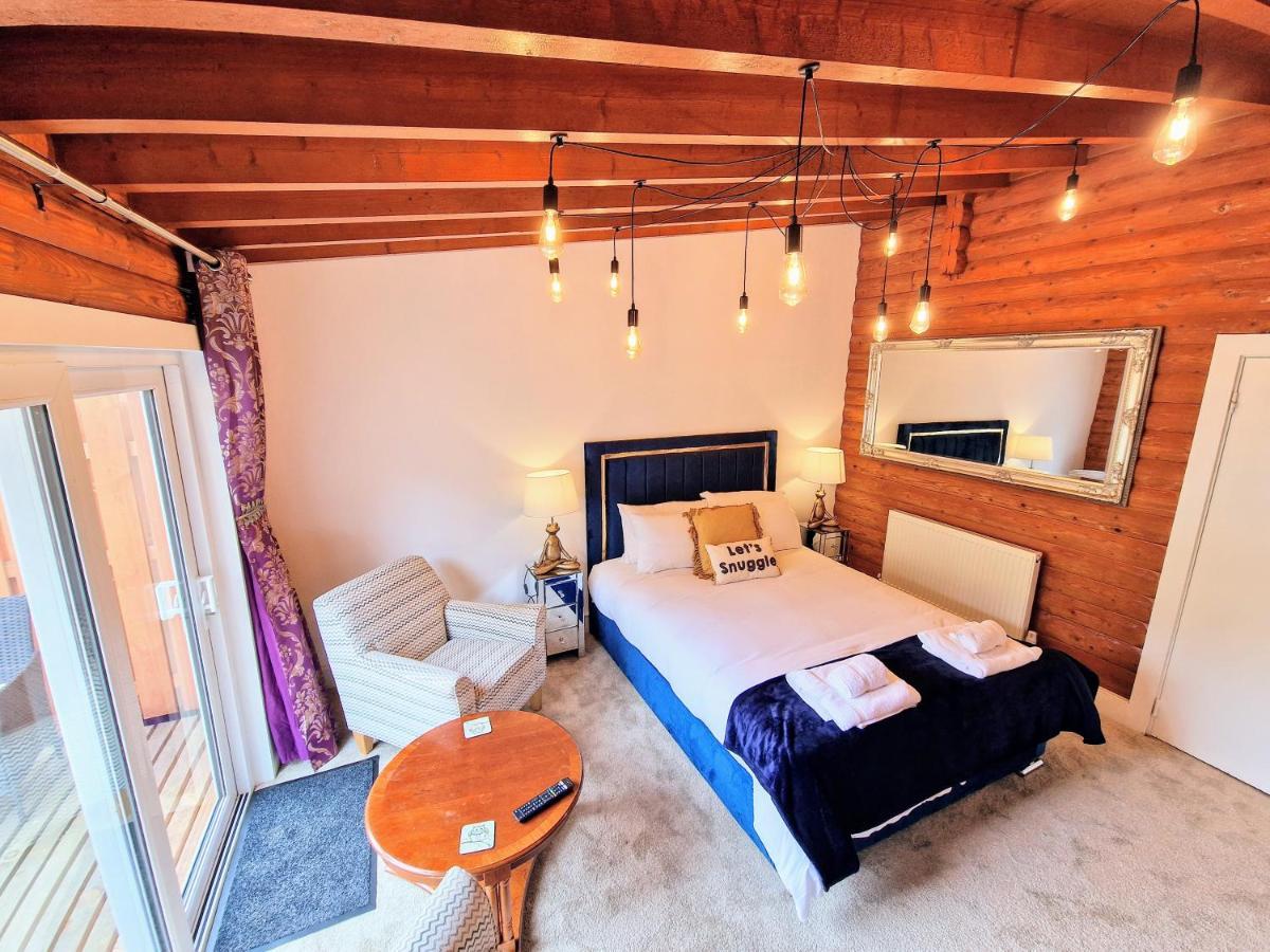 Kaoglen Squirrel Drey-Hot Tub-Pet Friendly-Perth Villa Balnald Exterior foto