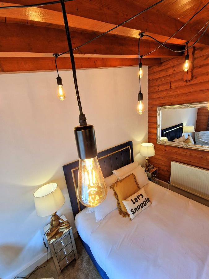 Kaoglen Squirrel Drey-Hot Tub-Pet Friendly-Perth Villa Balnald Exterior foto